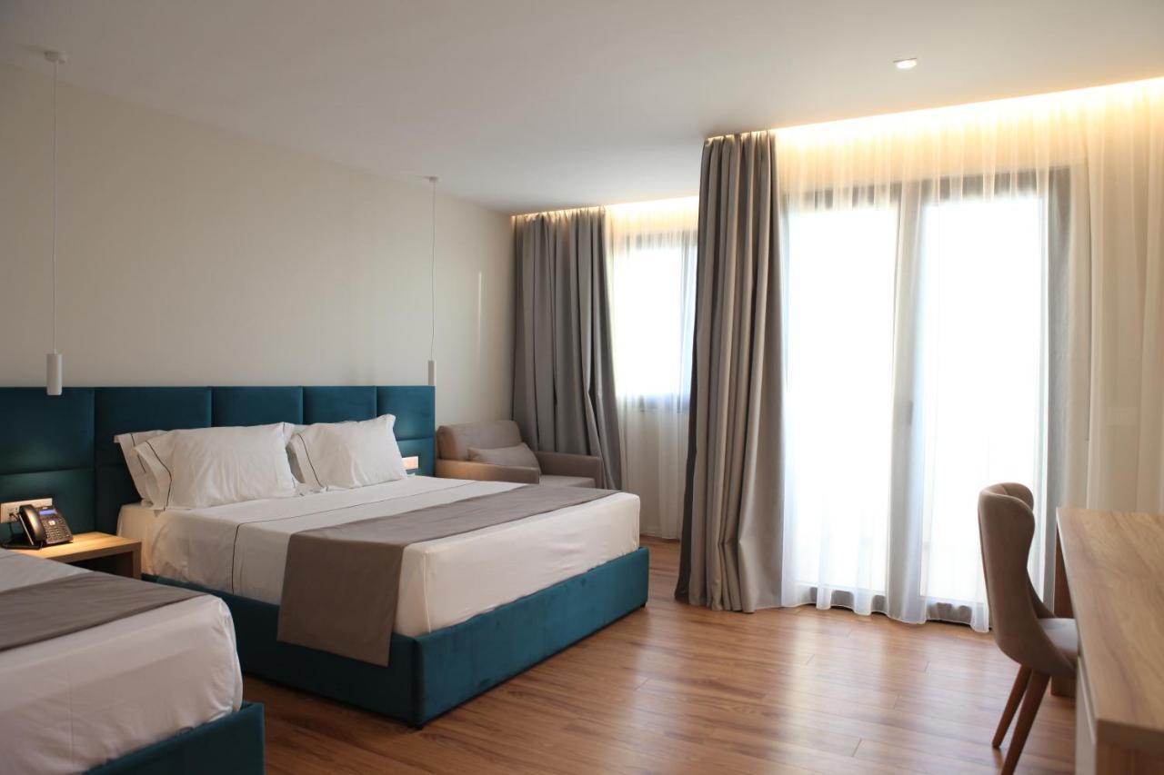 Volmar Hotel Дуррес Экстерьер фото